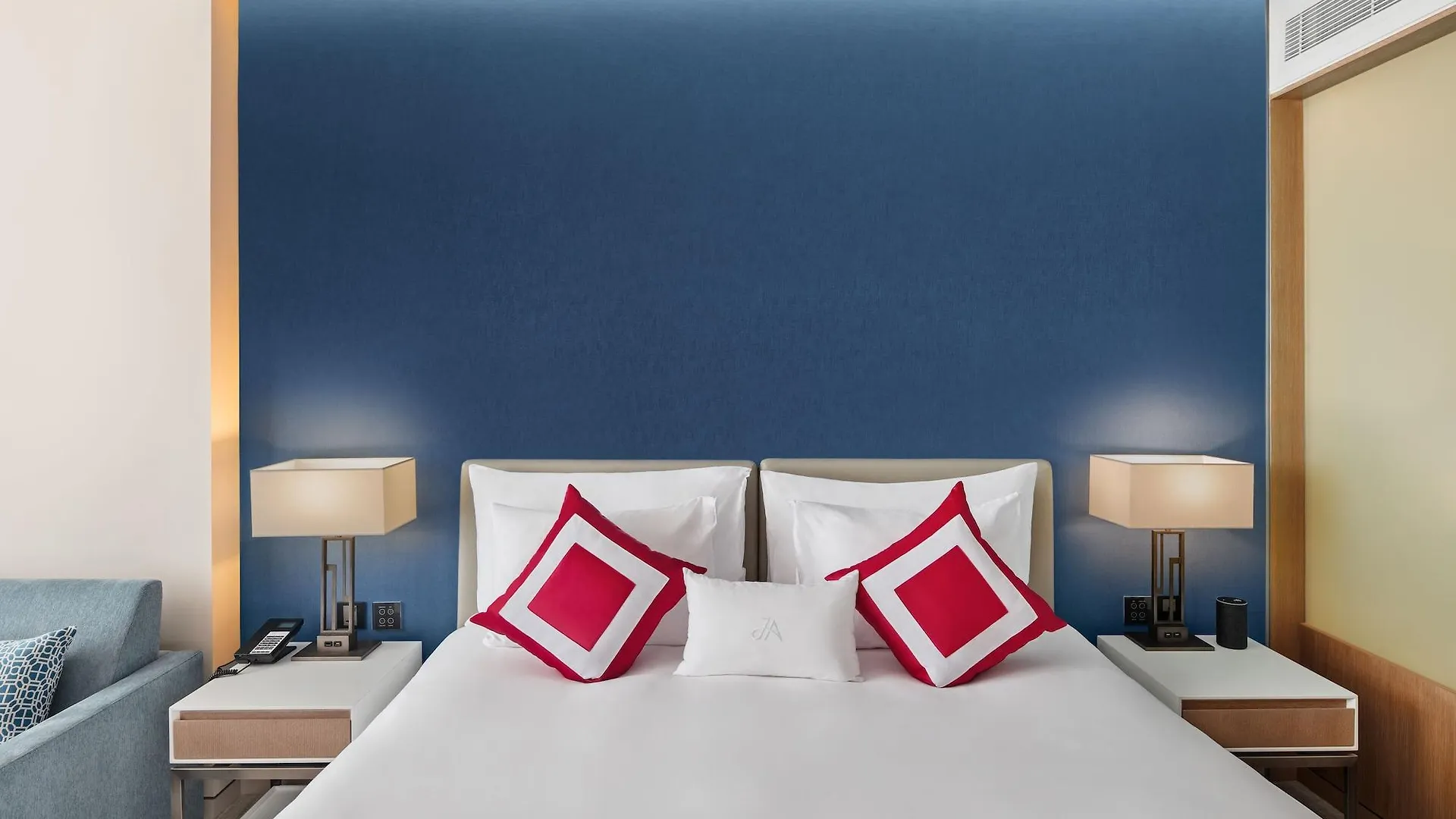 Ja Lake View Hotel, Dubai 5*,  United Arab Emirates